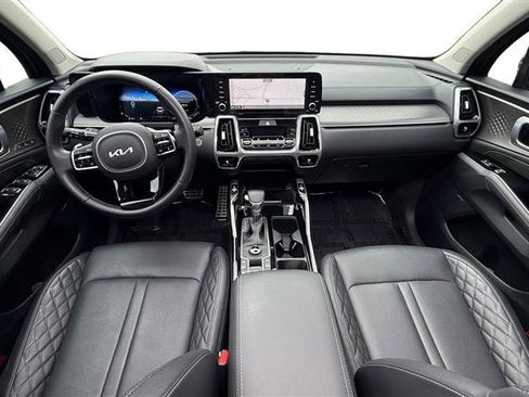 Used 2023 Kia Sorento SX AWD/4WD image 12