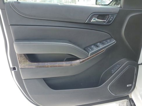 Used 2019 Chevrolet Tahoe LT AWD/4WD image 12