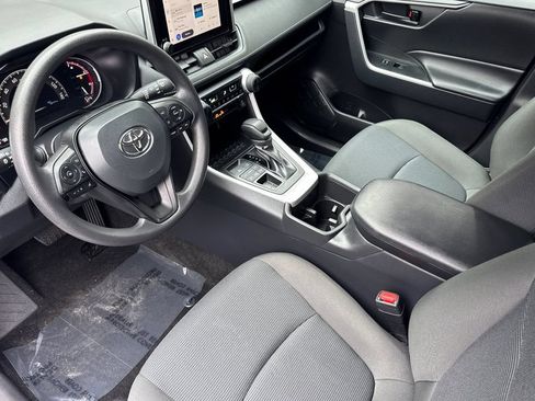 Certified 2024 Toyota RAV4 LE AWD/4WD image 9