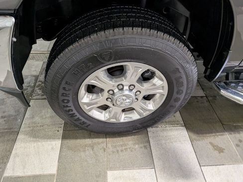 Used 2026 RAM 2500 Big Horn AWD/4WD image 8