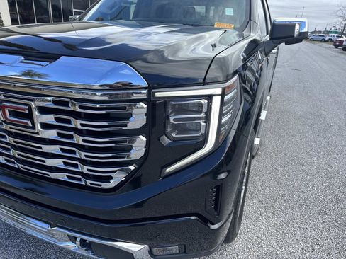 Used 2022 GMC Sierra 1500 Denali image 9