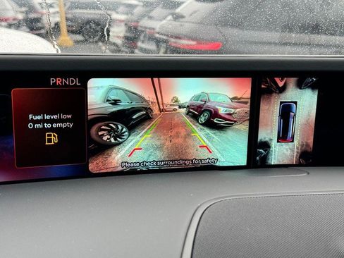 Used 2024 Lincoln Nautilus Reserve w/ Equipment Group 202A image 24