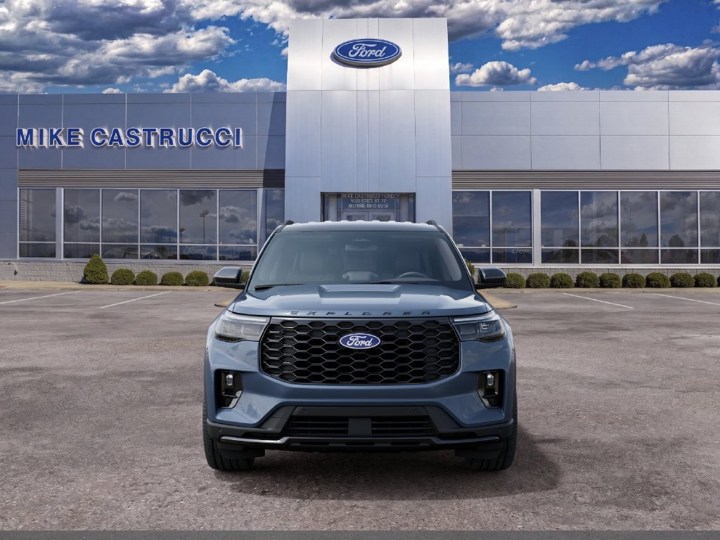 New 2027 Ford Explorer ST-Line w/ ST-Line Street Pack RWD image 3