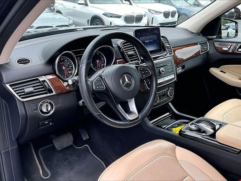 Used 2019 Mercedes-Benz GLS 550 4MATIC image 18