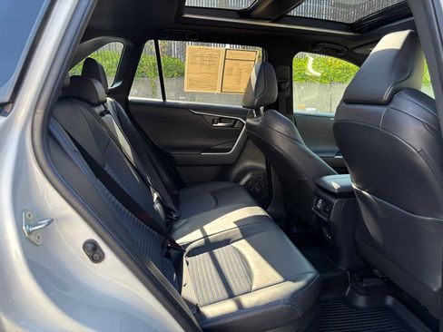 Used 2019 Toyota RAV4 XSE AWD/4WD image 12