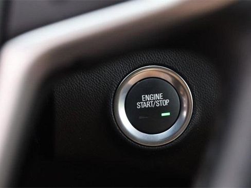 Used 2024 GMC Terrain SLT image 15