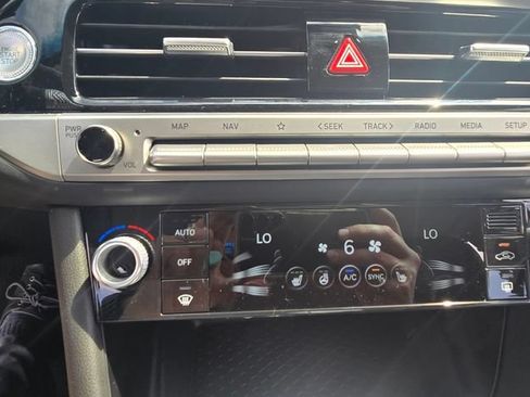 Certified 2026 Genesis G70 2.5T AWD/4WD image 8