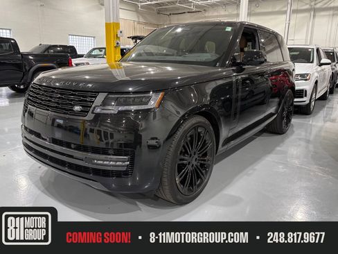 Used 2026 Land Rover Range Rover SE AWD/4WD image 1