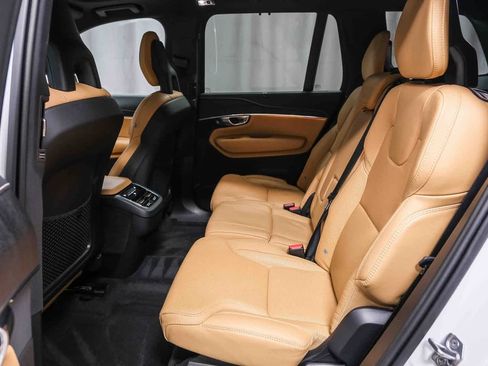 Used 2021 Volvo XC90 T6 Inscription w/ Advanced Package image 17