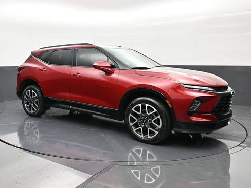 Used 2025 Chevrolet Blazer RS FWD image 7