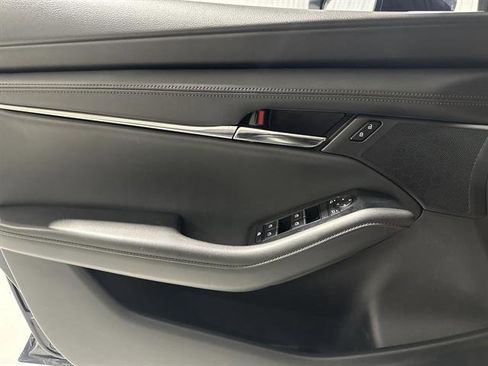 Used 2023 MAZDA MAZDA3 s image 30