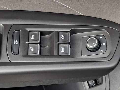 Certified 2023 Volkswagen Atlas SEL R-Line AWD/4WD image 26