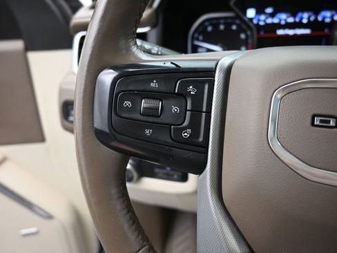 Used 2021 GMC Yukon XL Denali w/ Denali Ultimate Package AWD/4WD image 6