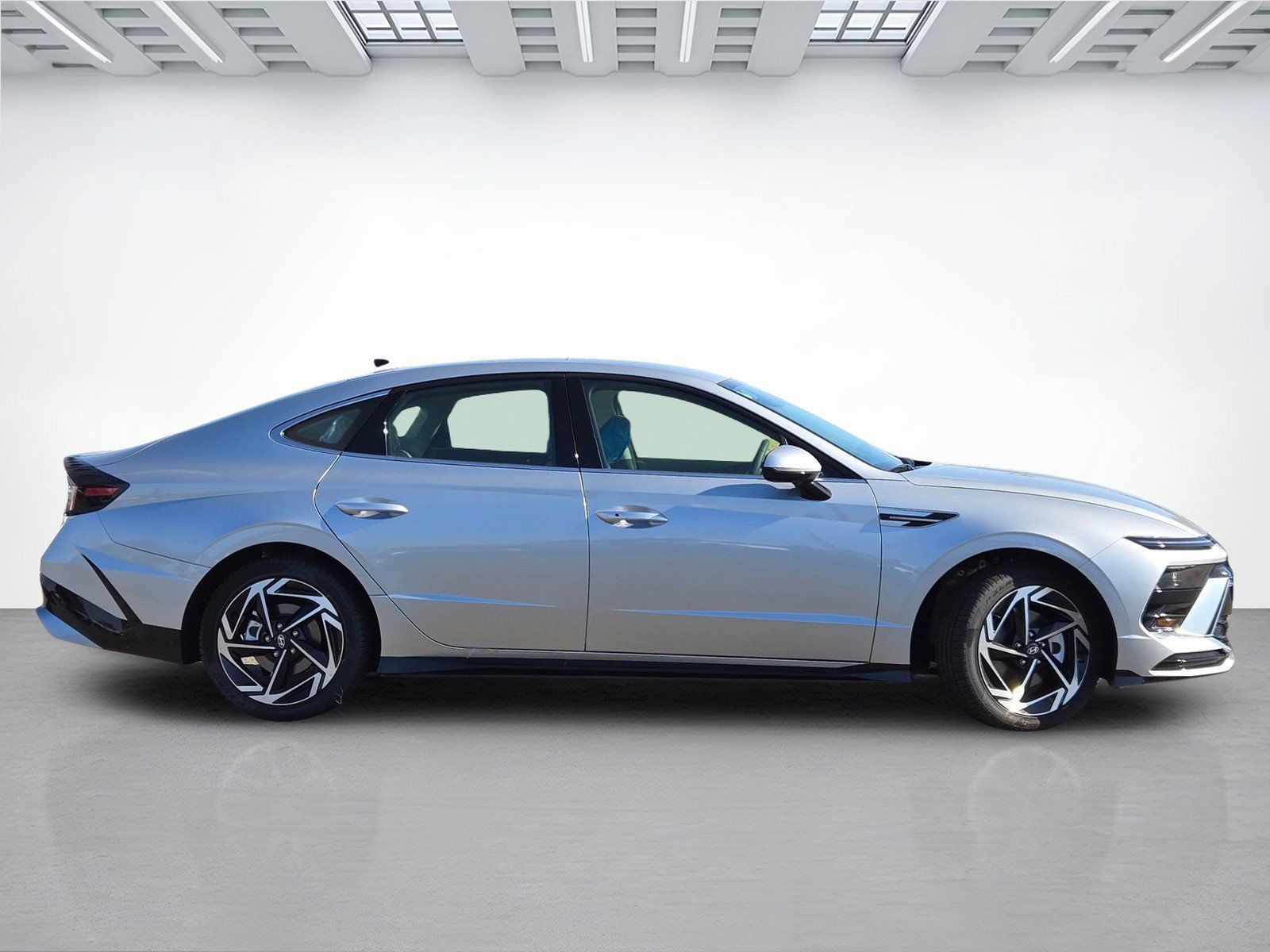 New 2026 Hyundai Sonata SEL FWD image 3