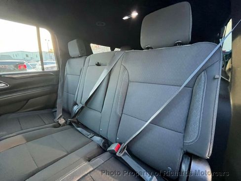 Used 2022 GMC Yukon XL SLE image 18