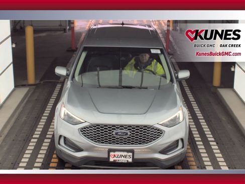 Used 2023 Ford Edge SEL image 21