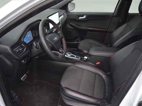 Used 2023 Ford Escape ST-Line w/ Tech Pack #1 AWD/4WD image 11