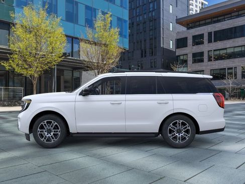 New 2026 Ford Expedition Active AWD/4WD image 3