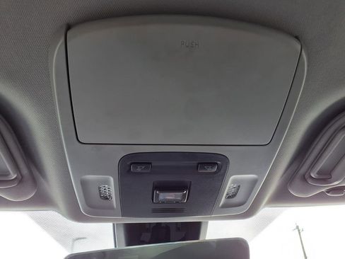 Used 2024 Toyota Camry SE FWD image 26