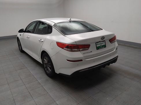 Used 2020 Kia Optima LX image 5