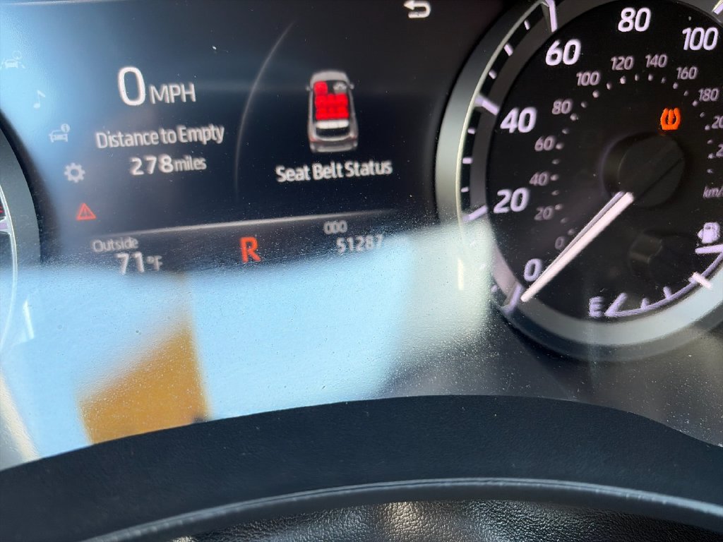 Used 2023 Toyota Highlander LE FWD image 31