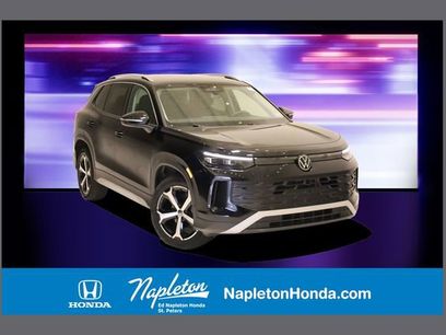 Used 2025 Volkswagen Tiguan SE