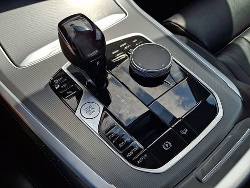 Used 2021 BMW X5 xDrive40i w/ Luxury Seating Package 2 AWD/4WD image 15
