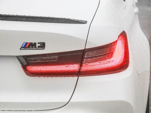 Used 2023 BMW M3 Competition image 9