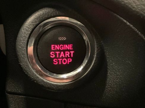 Used 2022 Subaru Forester Premium image 18