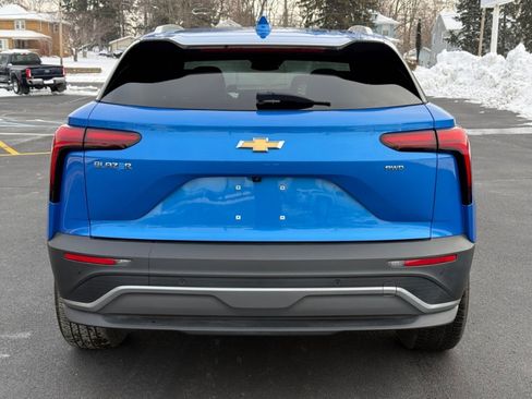 Used 2024 Chevrolet Blazer EV LT image 7