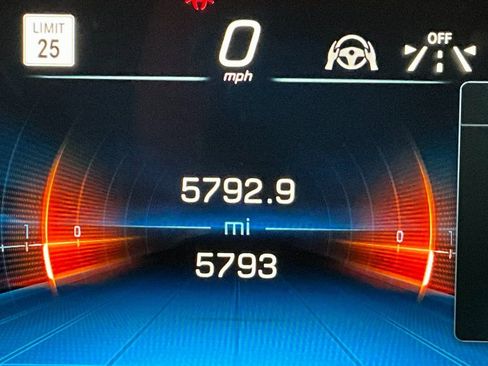 Used 2025 Mercedes-Benz G 63 AMG 4MATIC image 17