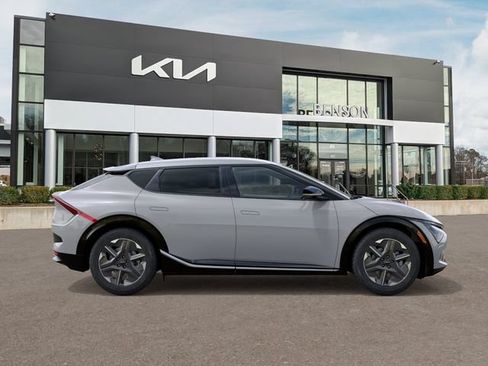 New 2026 Kia EV6 Light AWD/4WD image 8