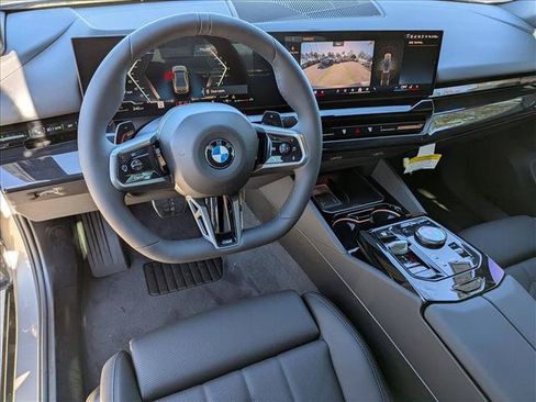Used 2026 BMW 530i xDrive w/ M Sport Package AWD/4WD image 3