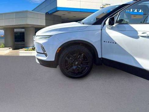 Used 2024 Chevrolet Blazer LT w/ Convenience Package image 22