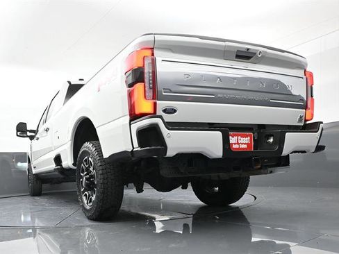 Used 2024 Ford F350 Platinum w/ FX4 Off-Road Package AWD/4WD image 33