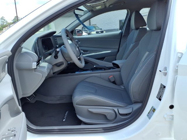 New 2026 Hyundai Elantra Sport FWD image 15