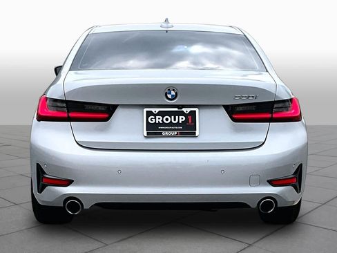 Used 2021 BMW 330i Sedan w/ Convenience Package RWD image 5