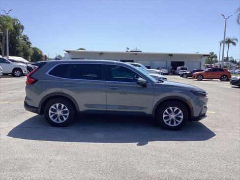 Used 2024 Honda CR-V LX image 9