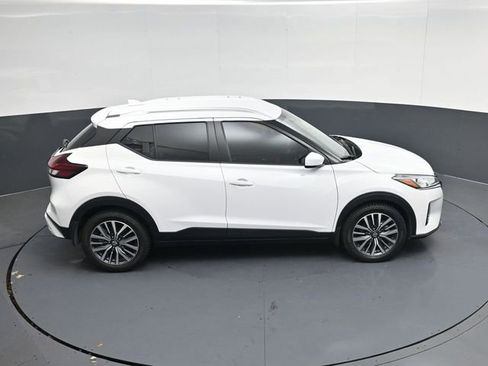 Used 2021 Nissan Kicks SV image 37