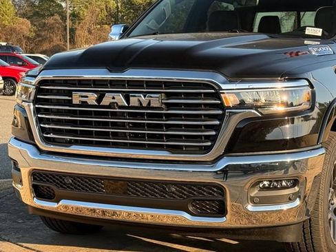 New 2026 RAM 1500 Laramie AWD/4WD image 10