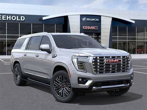 New 2026 GMC Yukon XL Denali image 7
