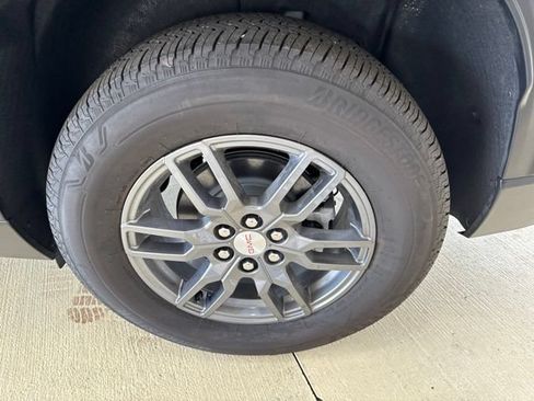 New 2026 GMC Acadia Elevation w/ LPO, Floor Liner Package AWD/4WD image 43