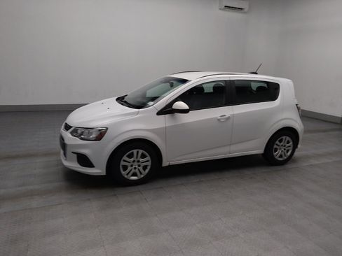 Used 2020 Chevrolet Sonic LT image 2