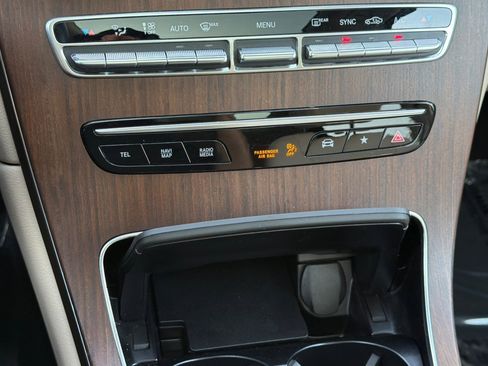 Certified 2022 Mercedes-Benz GLC 300 4MATIC image 23