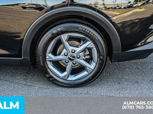 Used 2025 Kia K4 FWD image 16