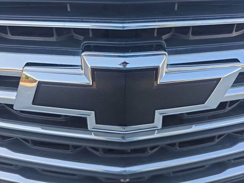 Used 2022 Chevrolet Traverse LT FWD image 29