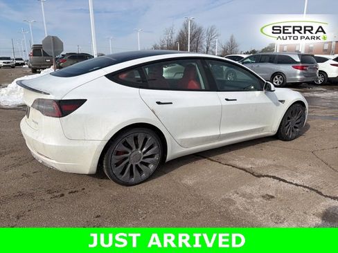 Used 2021 Tesla Model 3 Performance image 3