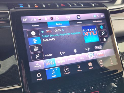 Used 2025 Jeep Grand Cherokee Trailhawk w/ Advanced Protech Group II image 21