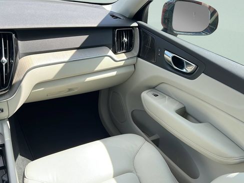 Used 2023 Volvo XC60 B5 Plus w/ Protection Package Premier FWD image 16