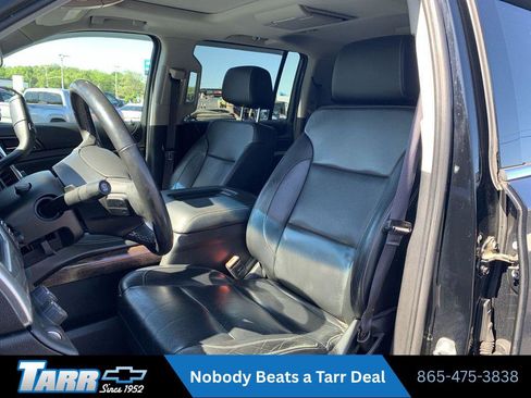 Used 2017 Chevrolet Suburban LT AWD/4WD image 13
